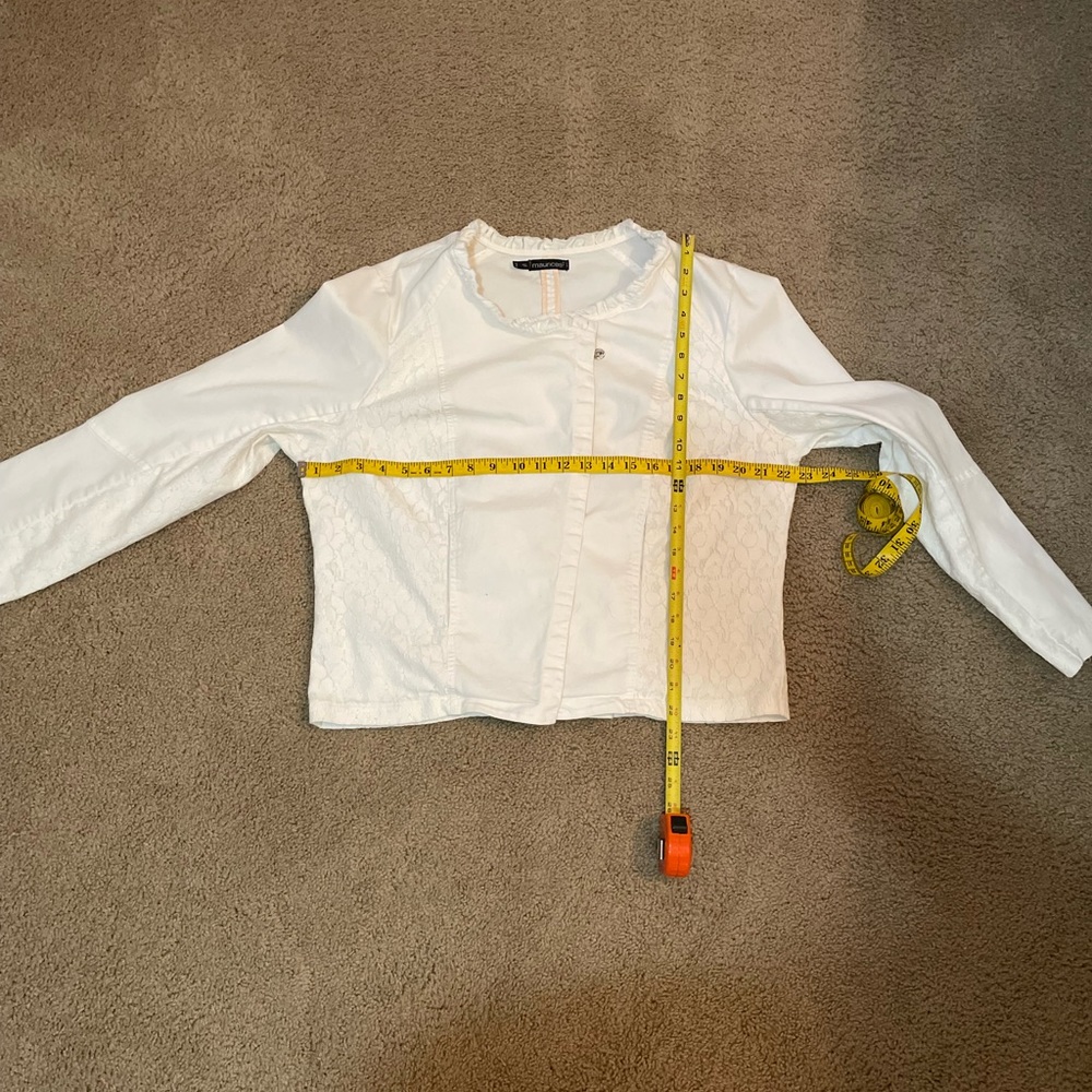 Maurice’s white jacket with lace detail size 2